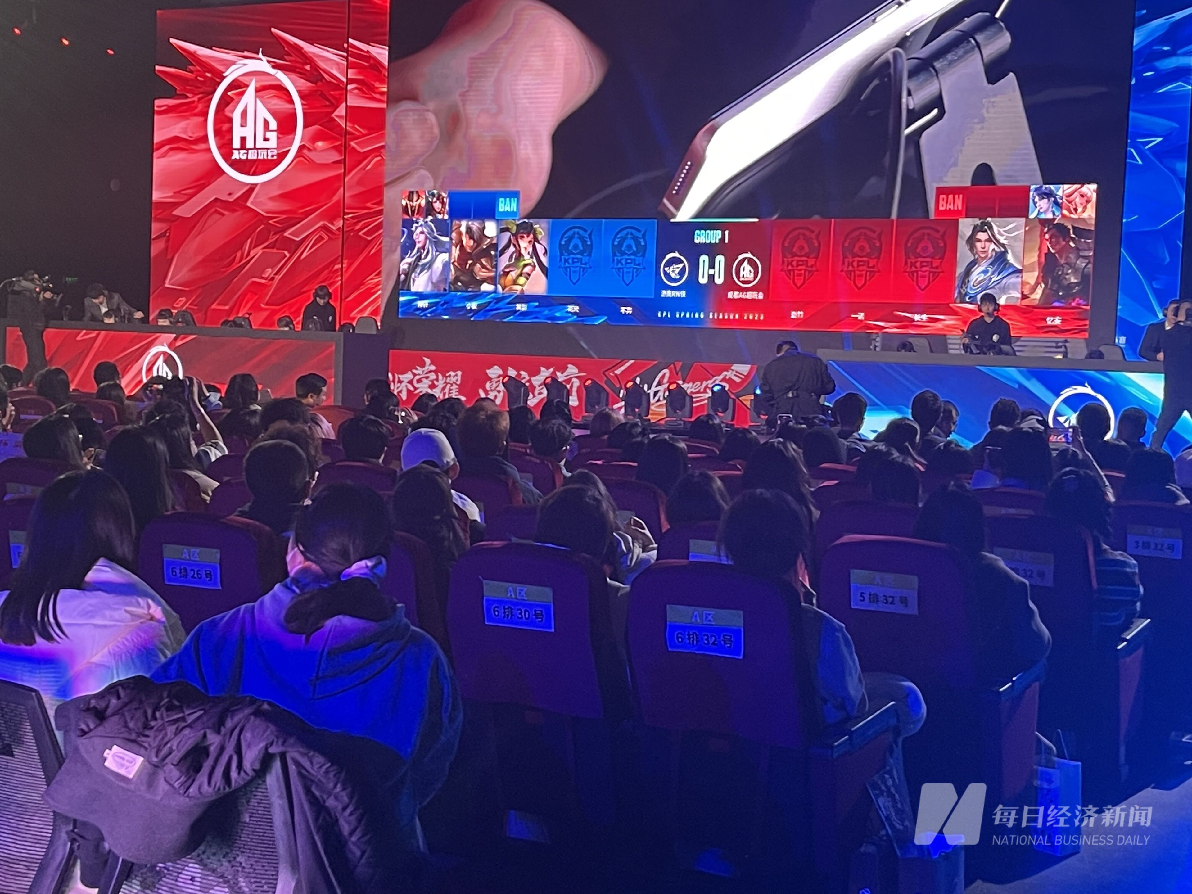 常规赛第二轮：南京Hero久竞爆冷击败重庆狼队，搅乱S组形势。